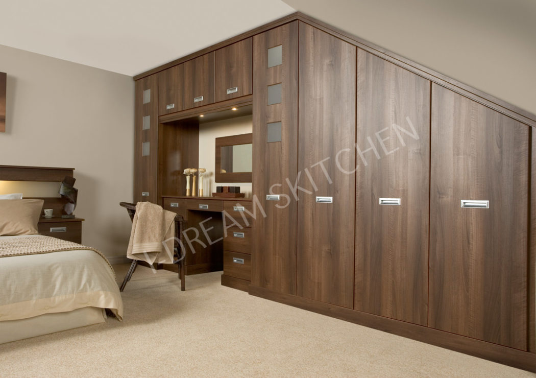 0011 Hampshire Dark Walnut